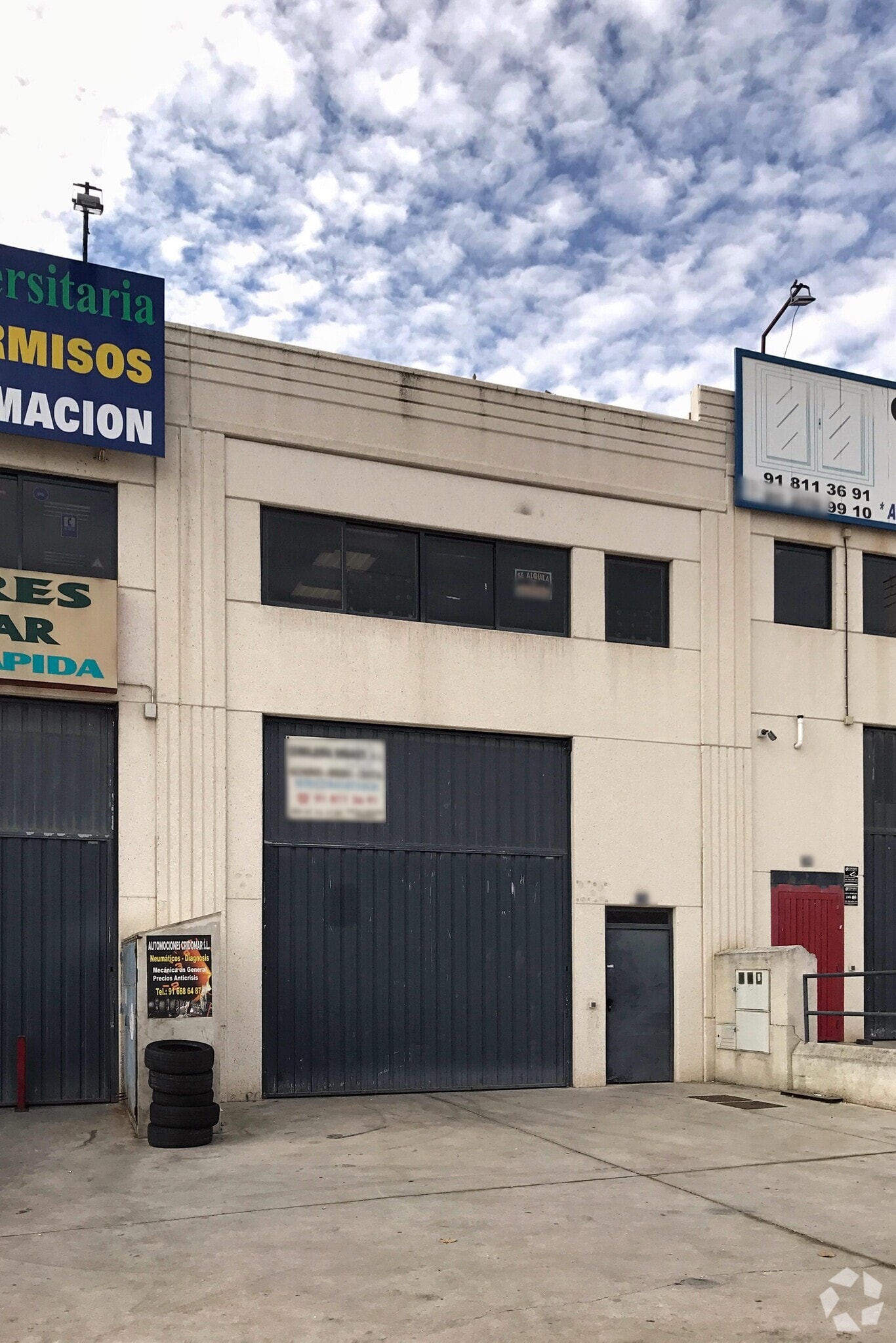 in Arroyomolinos, Madrid for sale Primary Photo- Image 1 of 1