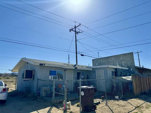 58810 29 Palms Hwy, Yucca Valley, CA for sale - Primary Photo - Image 1 of 10