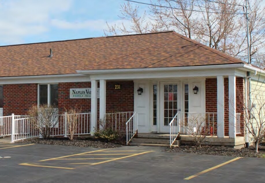 231 Parrish St, Canandaigua, NY for sale Primary Photo- Image 1 of 1