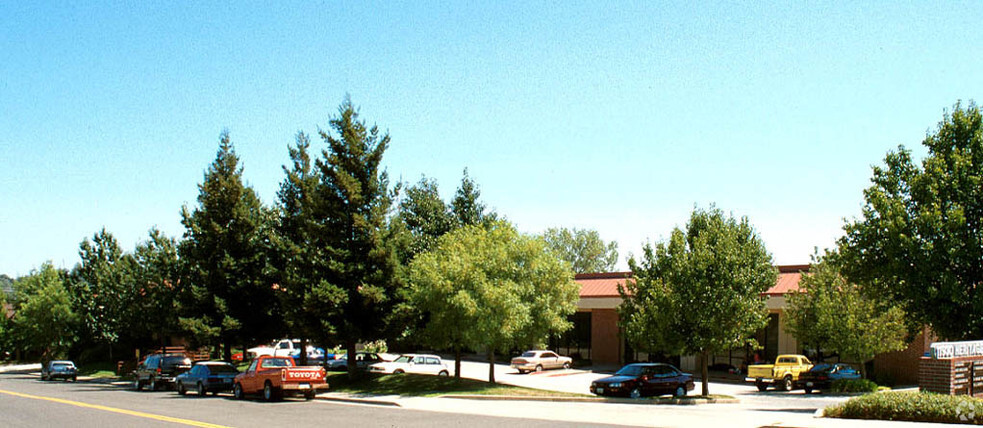 11930 Heritage Oak Pl, Auburn, CA for lease - Building Photo - Image 2 of 6