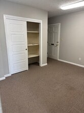 2040 Regency Rd, Lexington, KY for lease Interior Photo- Image 2 of 5