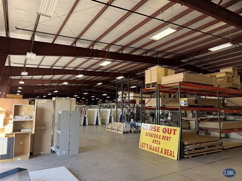 620 Distribution Dr, Melbourne, FL for lease - Building Photo - Image 2 of 7