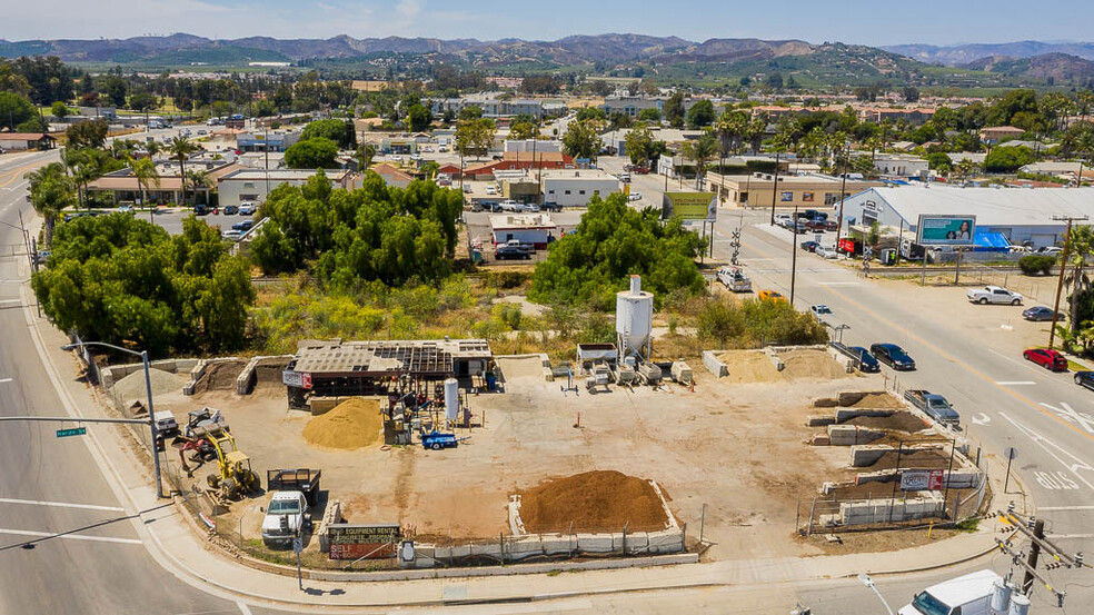 1385 Los Angeles Ave, Ventura, CA for sale - Primary Photo - Image 1 of 18