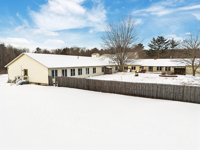 457 Old Lewiston Rd, Winthrop, ME for sale - Building Photo - Image 3 of 19
