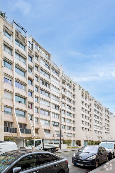 42 Rue De L'Aqueduc, Paris for lease - Building Photo - Image 2 of 3