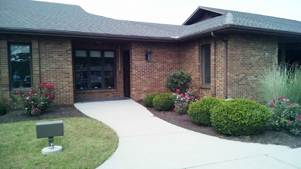 Office in Fort Wayne, IN for sale Primary Photo- Image 1 of 1