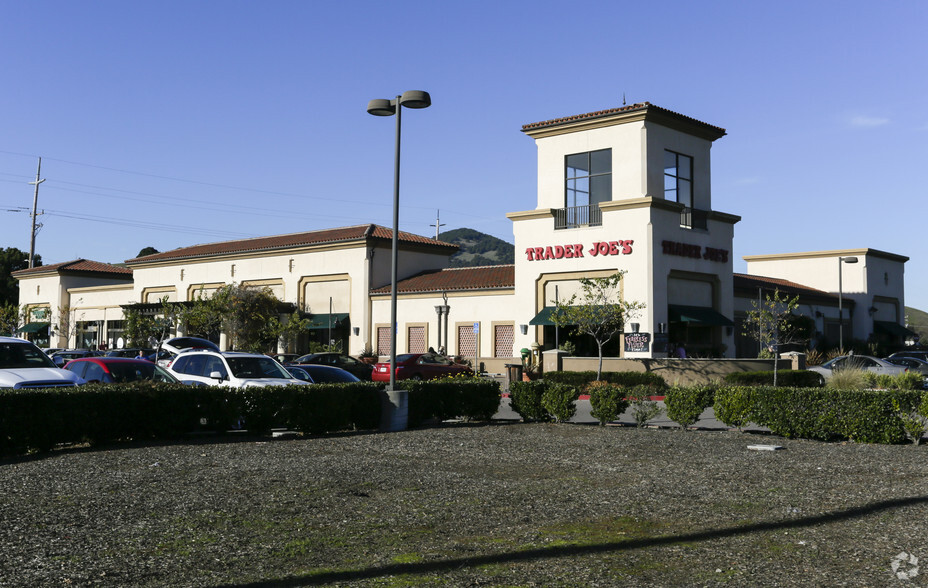 7514 Redwood Blvd, Novato, CA for lease - Primary Photo - Image 1 of 1