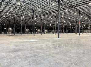 1925 Union Airpark Blvd, Union, OH for lease Interior Photo- Image 1 of 1