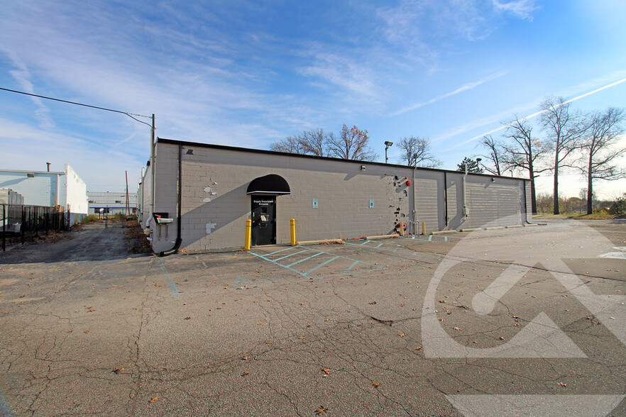 20855 Telegraph Rd, Southfield, MI for sale - Building Photo - Image 1 of 5