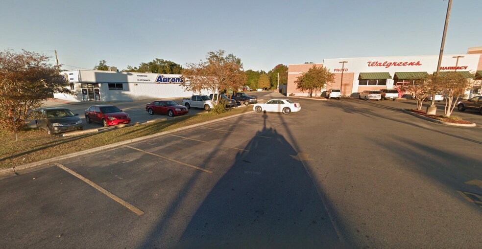 18010 Pineville Rd, Long Beach, MS 39560