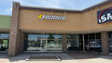 13215-13483 W Center Rd, Omaha, NE for lease Building Photo- Image 1 of 10