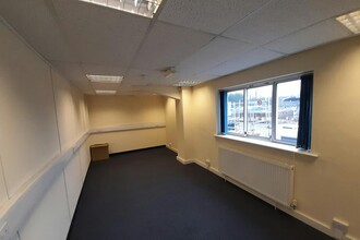 Wade Rd, Basingstoke for lease Interior Photo- Image 2 of 2