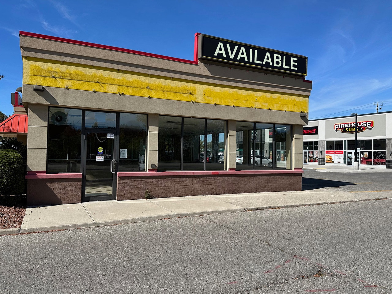 575 Grand Av W, Chatham, ON for lease Building Photo- Image 1 of 2