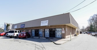 Pembroke Enterprise Shoppes and Storage Bays - Automotive Property