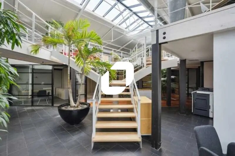 Office in Courbevoie for lease - Building Photo - Image 3 of 13