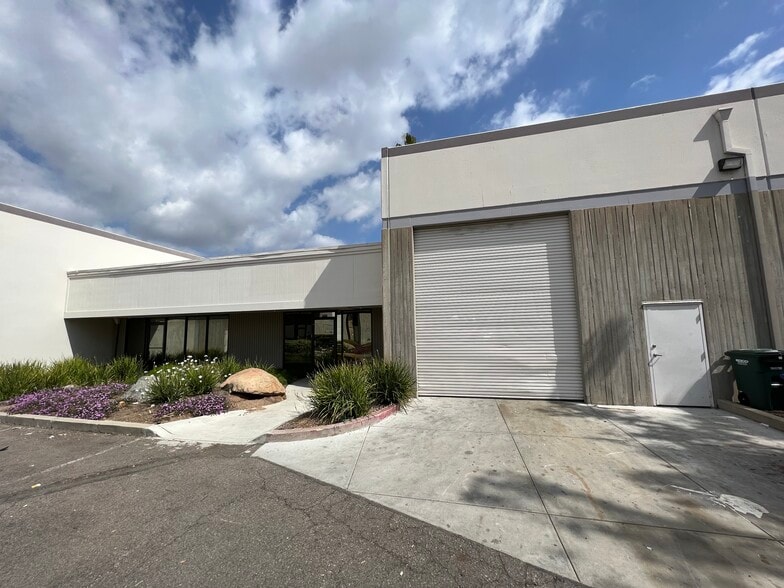 316-392 Coogan Way, El Cajon, CA for lease - Building Photo - Image 1 of 14