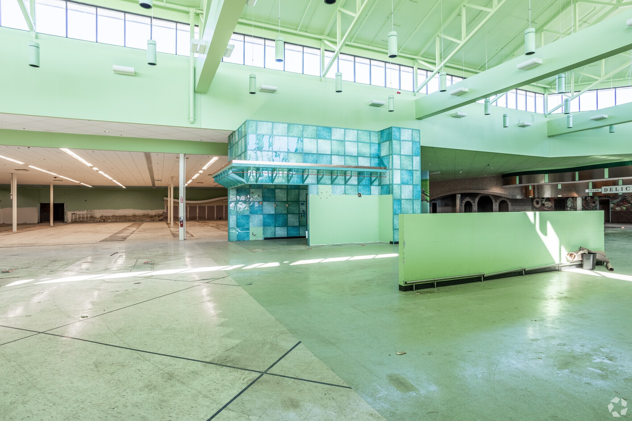 5440 NW 86th St, Johnston, IA for lease Interior Photo- Image 1 of 13