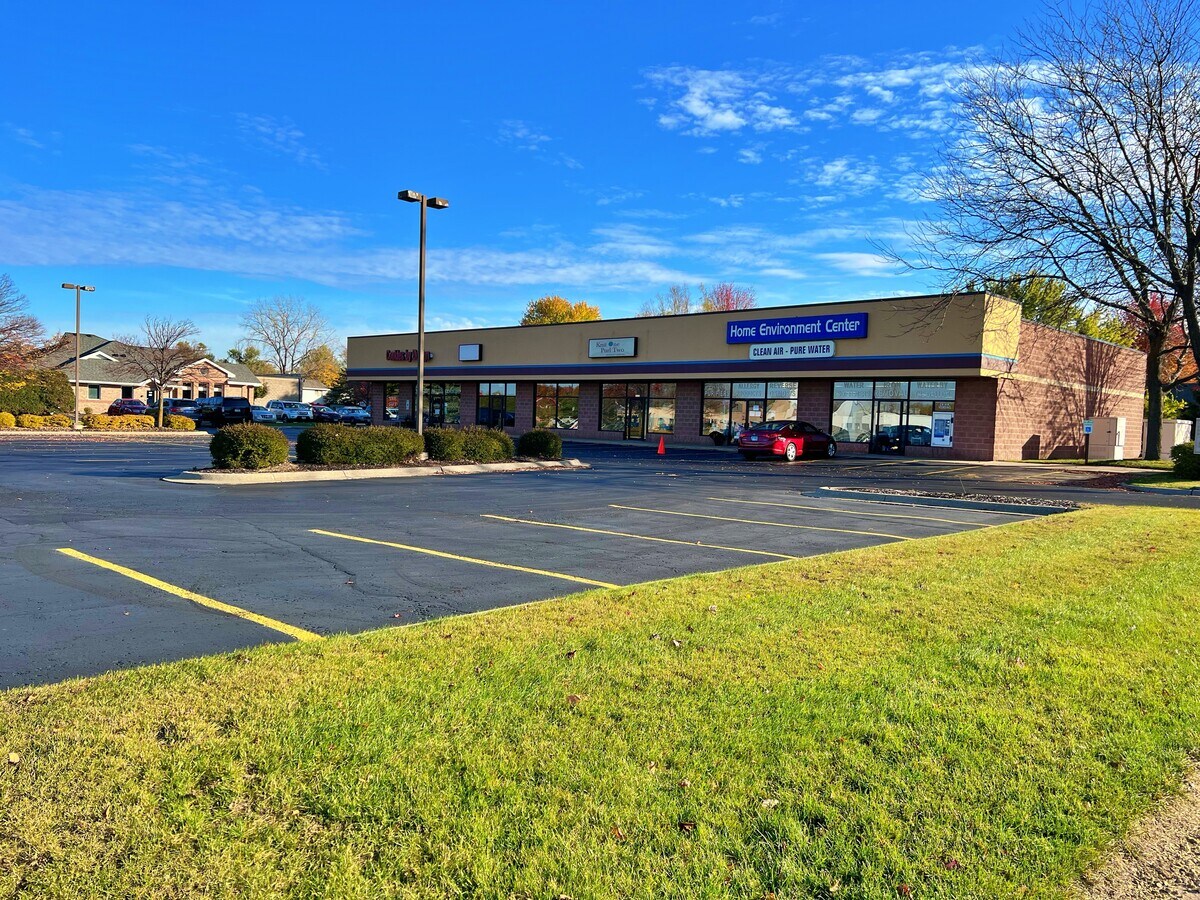 6409 E Riverside Blvd, Rockford, IL 61114