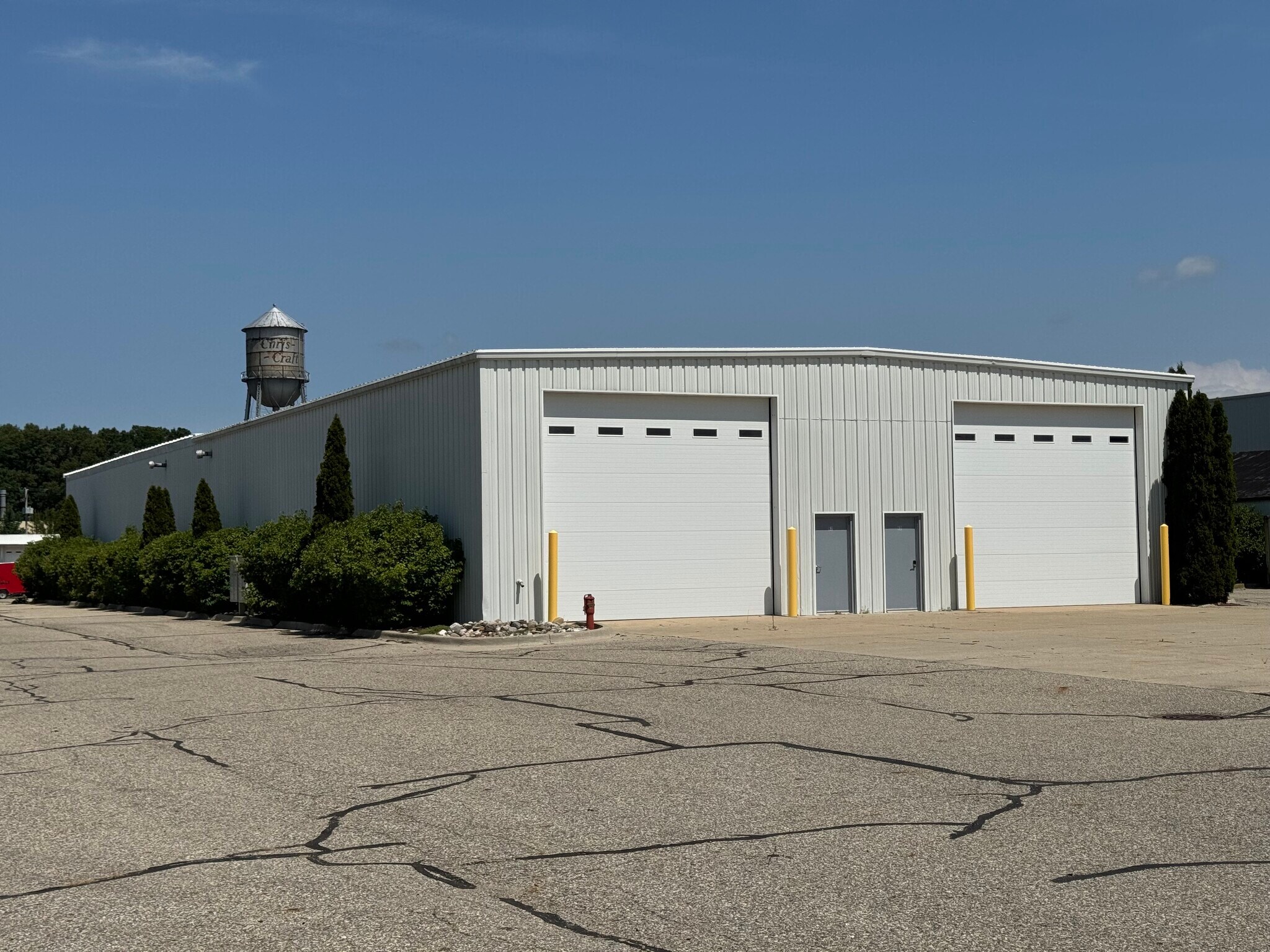 56 Chriscraft Ln, Holland, MI for sale Primary Photo- Image 1 of 1