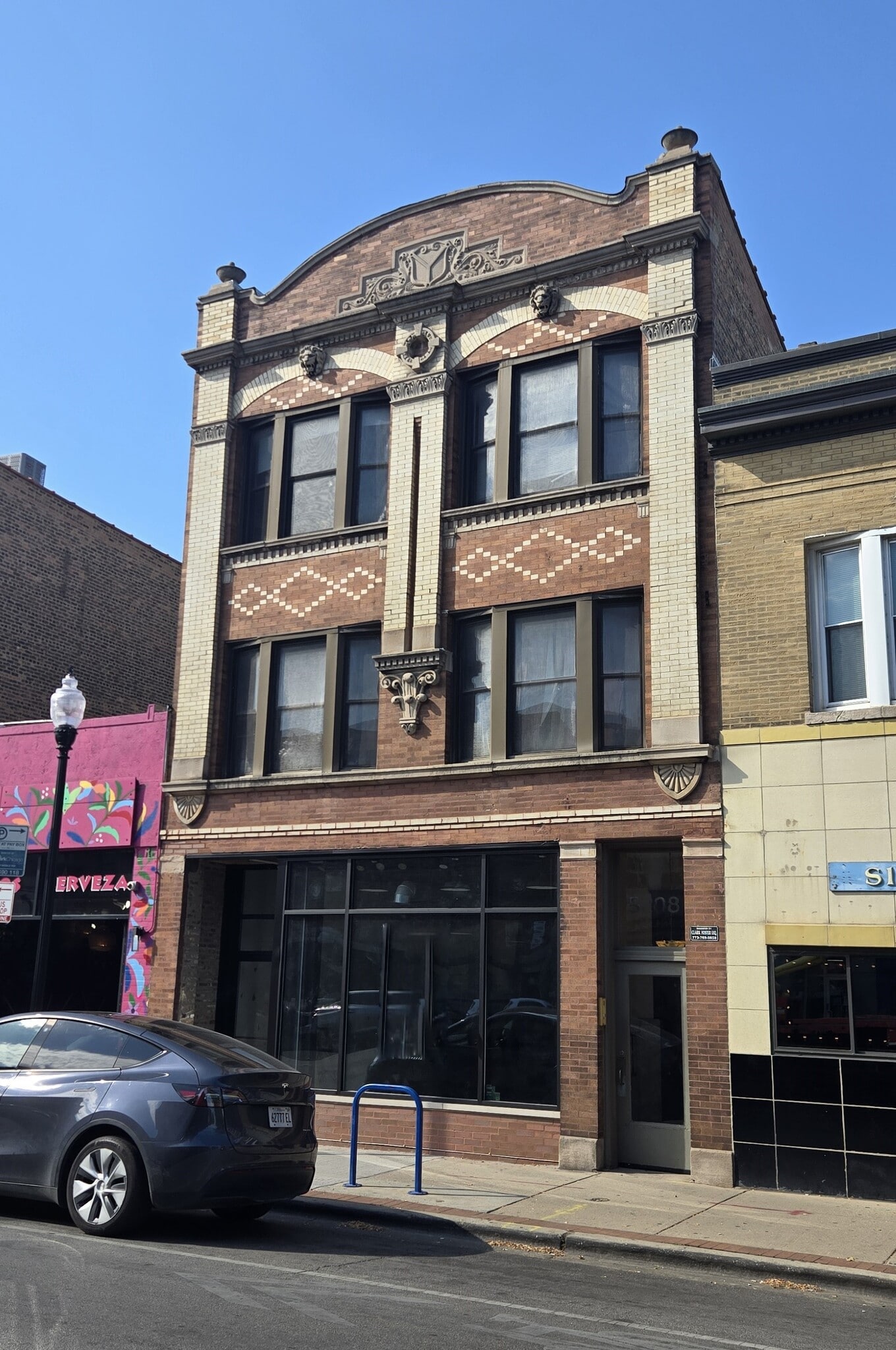 5208 N Clark St, Chicago, IL for lease Building Photo- Image 1 of 14