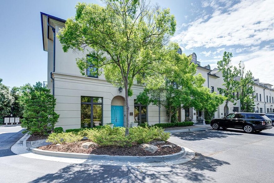 425 Peachtree Hills Ave NE, Atlanta, GA for sale - Building Photo - Image 1 of 1