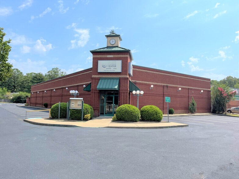 3040 Walnut Grove Rd, Memphis, TN 38111