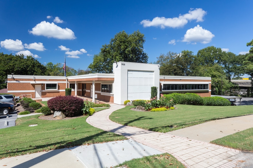 1958 Monroe Dr NE, Atlanta, GA for sale - Building Photo - Image 3 of 7