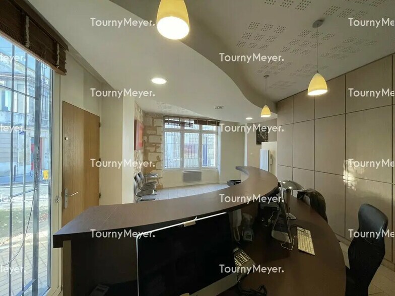 Office in Bordeaux for sale - Interior Photo - Image 3 of 12