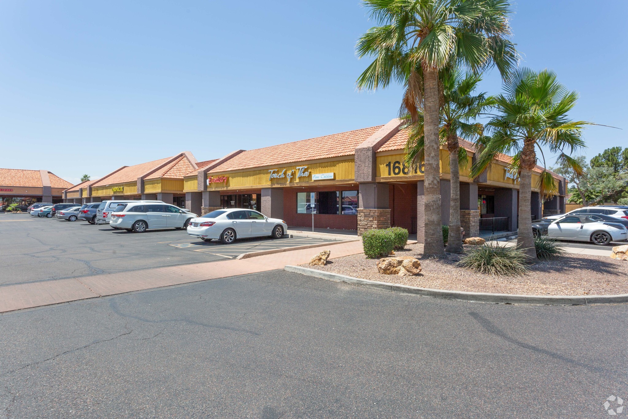 16816 N 35th Ave, Phoenix, AZ for lease Building Photo- Image 1 of 14