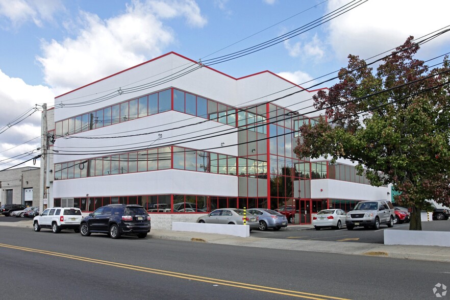 325 S River St, Hackensack, NJ for lease - Building Photo - Image 1 of 2