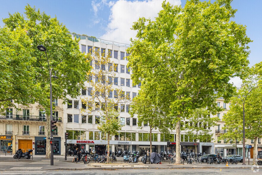 43-47 Avenue De La Grande Armée, Paris for lease - Building Photo - Image 1 of 7