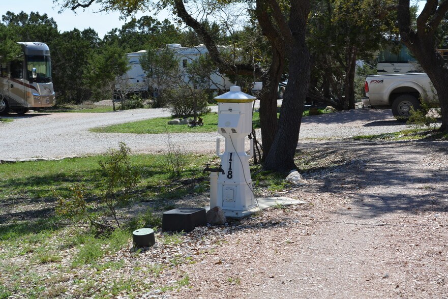 1275 Agaritaville, Spring Branch, TX for sale - Primary Photo - Image 1 of 1