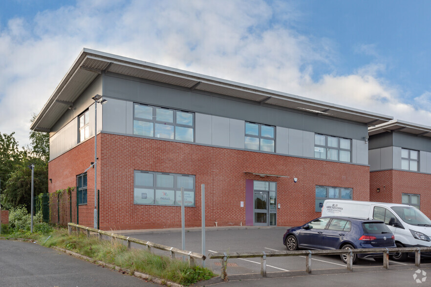 St Georges Rd, Telford for lease - Primary Photo - Image 1 of 1