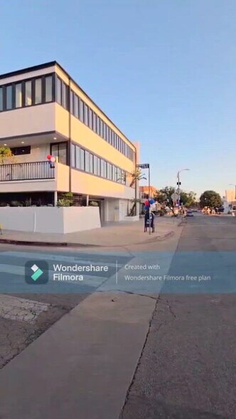 984 Monument St, Pacific Palisades, CA for lease - Commercial Listing Video - Image 2 of 4