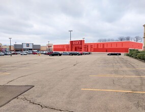 5555 Glenway Ave, Cincinnati, OH for lease Building Photo- Image 1 of 1