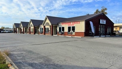 1020-1026 FORT WORTH HIGHWAY portfolio of 2 properties for sale on LoopNet.com - Building Photo - Image 3 of 14