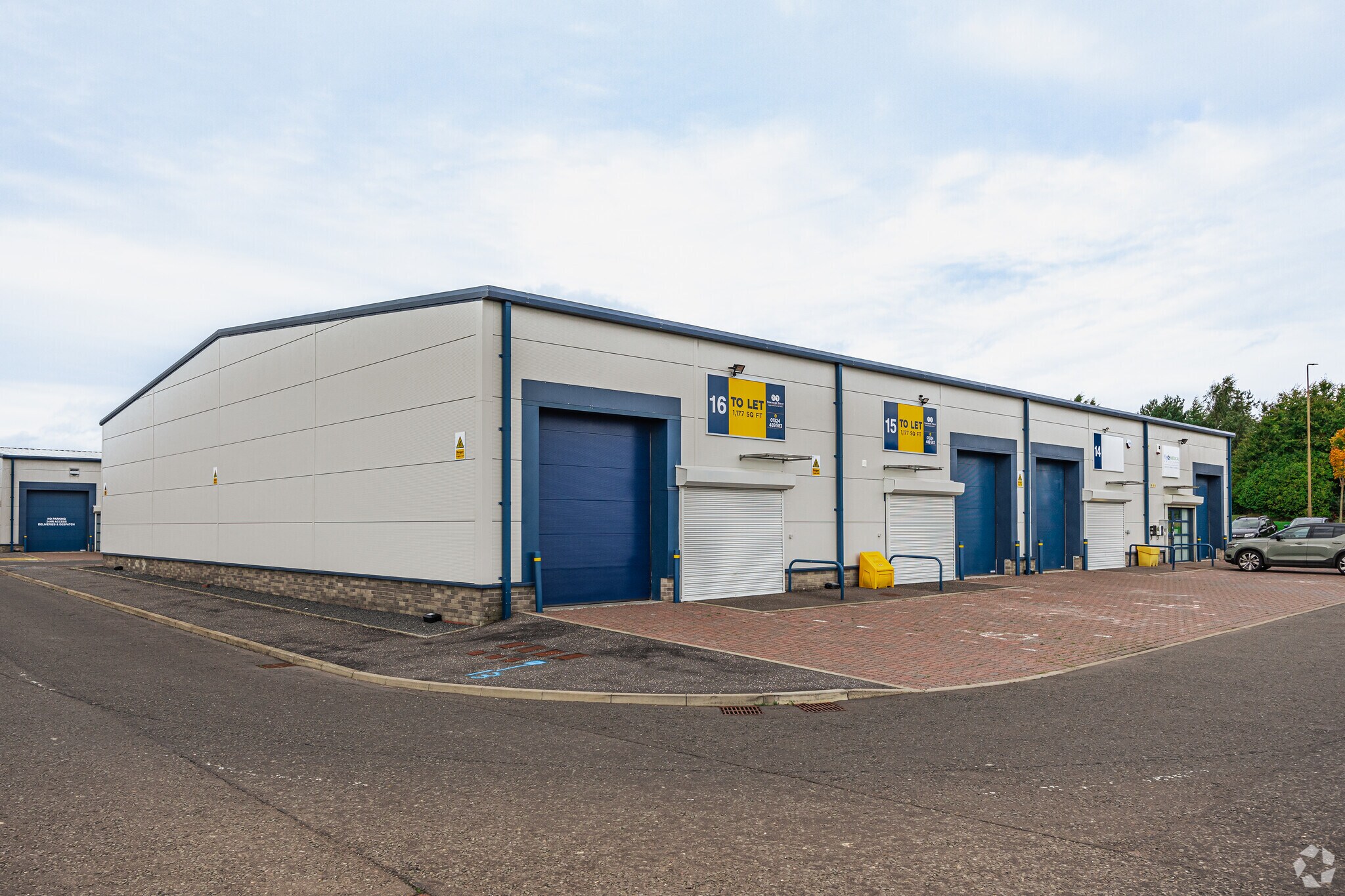 Appleton Parkway, Livingston for lease Primary Photo- Image 1 of 3