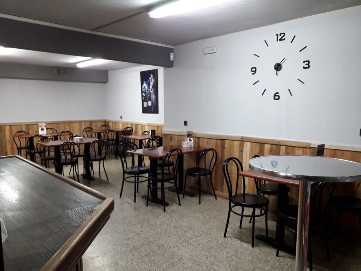 Cerdanyola del Vallès, BAR 08290 -  -  - Interior Photo - Image 1 of 6