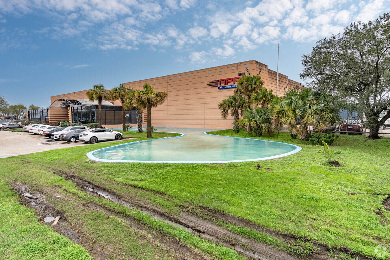 8505 Monroe Rd, Houston, TX 77061