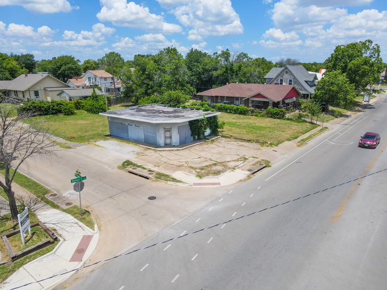 2628 Hemphill St, Fort Worth, TX for sale - Building Photo - Image 1 of 3