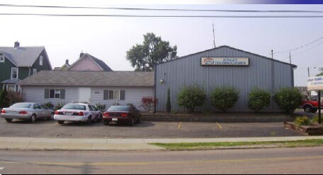 1806 SW Navarre Rd, Canton, OH for sale Primary Photo- Image 1 of 1