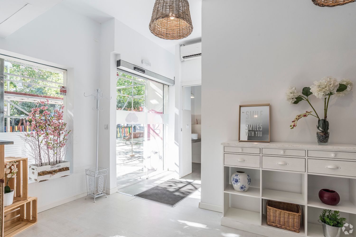 Multifamily in Madrid, Madrid for sale Interior Photo- Image 1 of 2