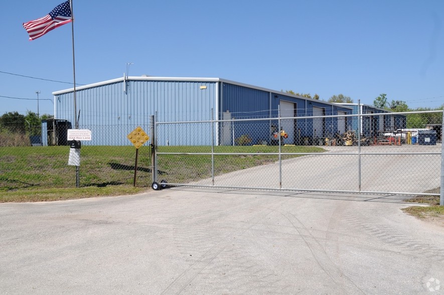 1544 Ree Ln, Kissimmee, FL for lease - Primary Photo - Image 3 of 4