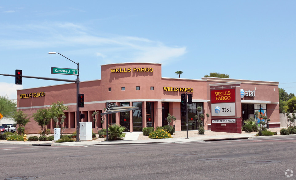 2002 E Camelback Rd, Phoenix, AZ for sale - Primary Photo - Image 1 of 1