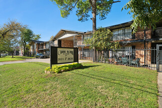 More details for 2621-2625 Webb Chapel Ext, Dallas, TX - Multifamily for Sale