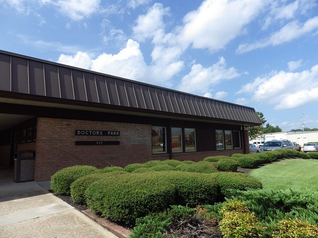 425 Hospital Dr, Columbus, MS for lease - Primary Photo - Image 1 of 1