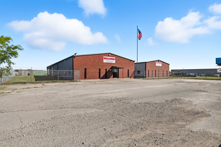 16430 W US Highway 380, Ponder, TX for sale - Building Photo - Image 1 of 37