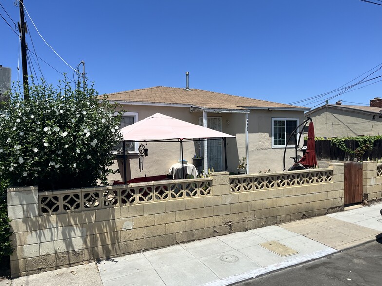 2264-66 Smythe Ave, San Ysidro, CA for sale - Building Photo - Image 2 of 7