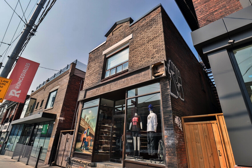 406 Roncesvalles Ave, Toronto, ON for lease - Building Photo - Image 3 of 8