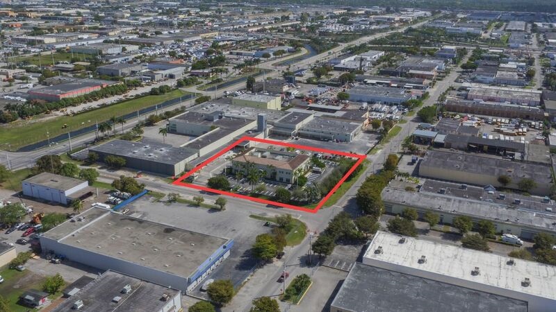 5605 NW 82nd Ave, Miami, FL for lease - Building Photo - Image 1 of 7